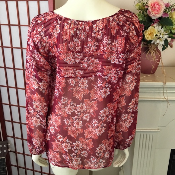 Sold! Sundance sheer floral silk blouse Size M - Picture 4 of 8